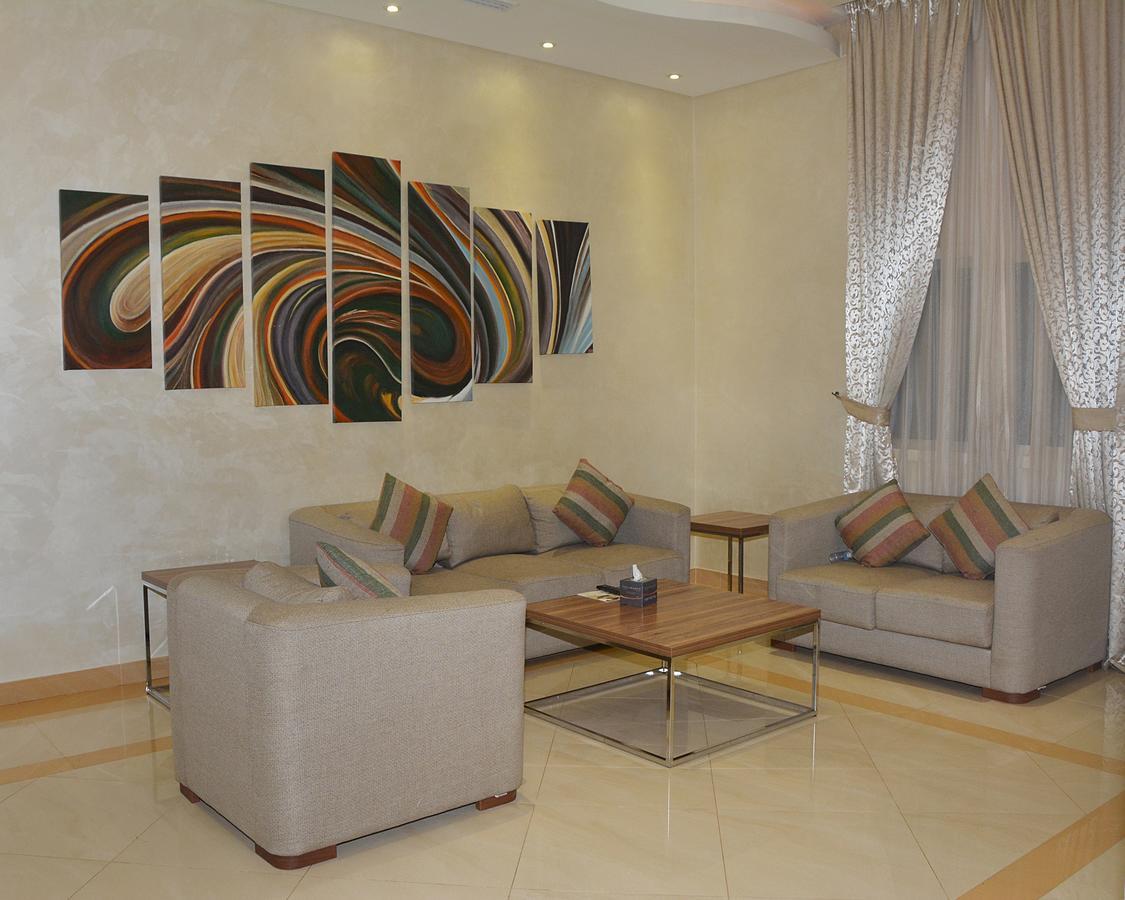 Mandarin Alshamal Hotel Apartments Riade Exterior foto